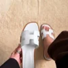 H slipper