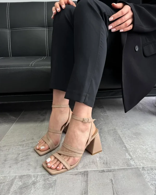 lady sandal