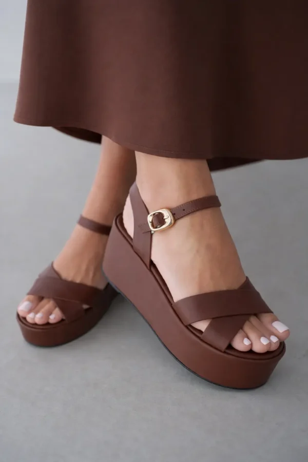 platform sandal