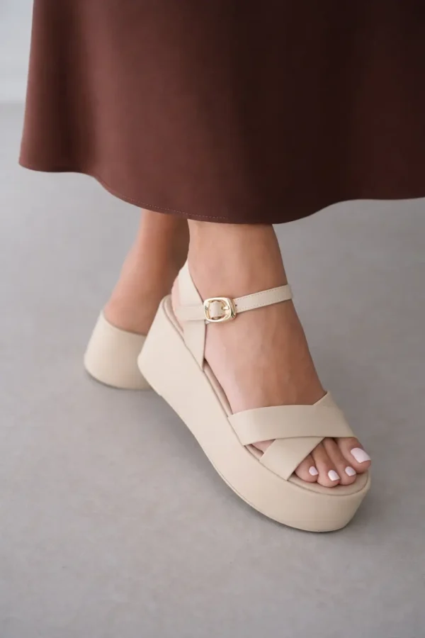 platform sandal