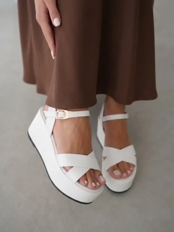 platform sandal