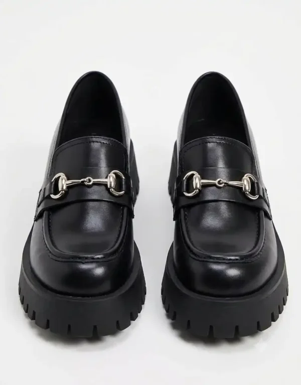 Loafer shoes