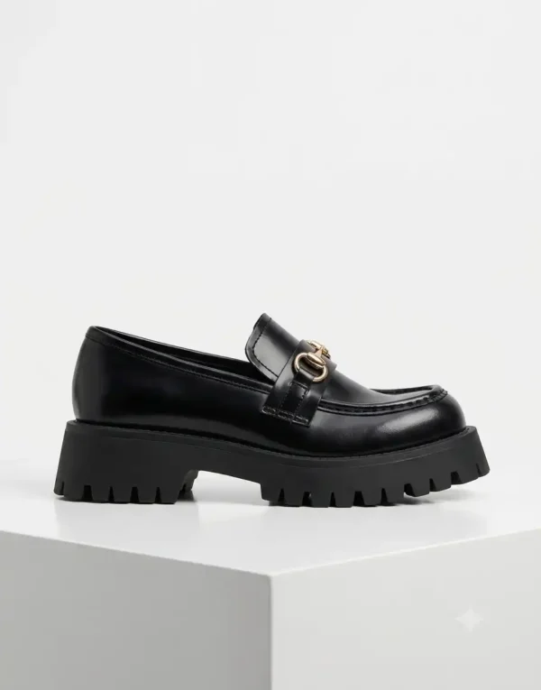 Loafer shoes