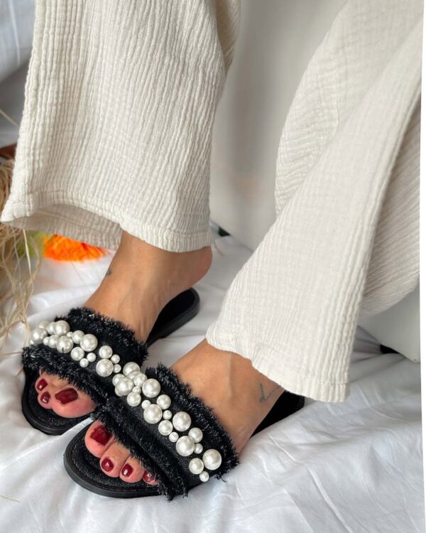 Pearl slipper