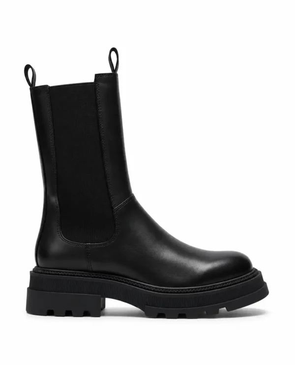 Long chelsea boots